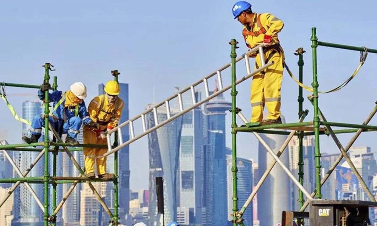 চলতি বছরে ১০ লক্ষাধিক জনশক্তি রপ্তানি হয়েছে। ছবি- সংগৃহীত