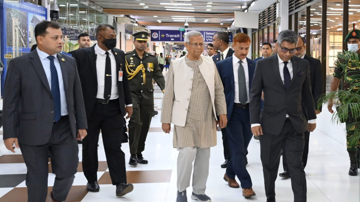 মালয়েশিয়ার উদ্দেশে ঢাকা ছেড়েছেন প্রধান উপদেষ্টা ড. মুহাম্মদ ইউনূস।      ছবি- সংগৃহীত