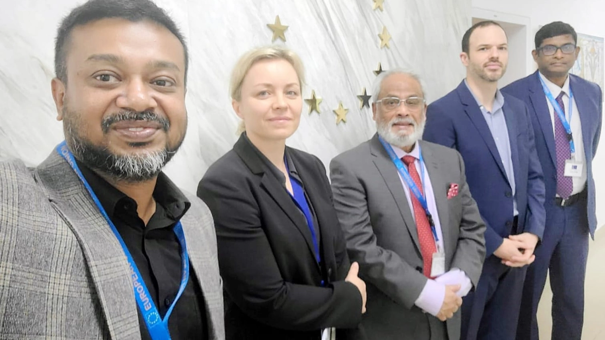 ছবি বিজ্ঞপ্তি থেকে পাওয়া।