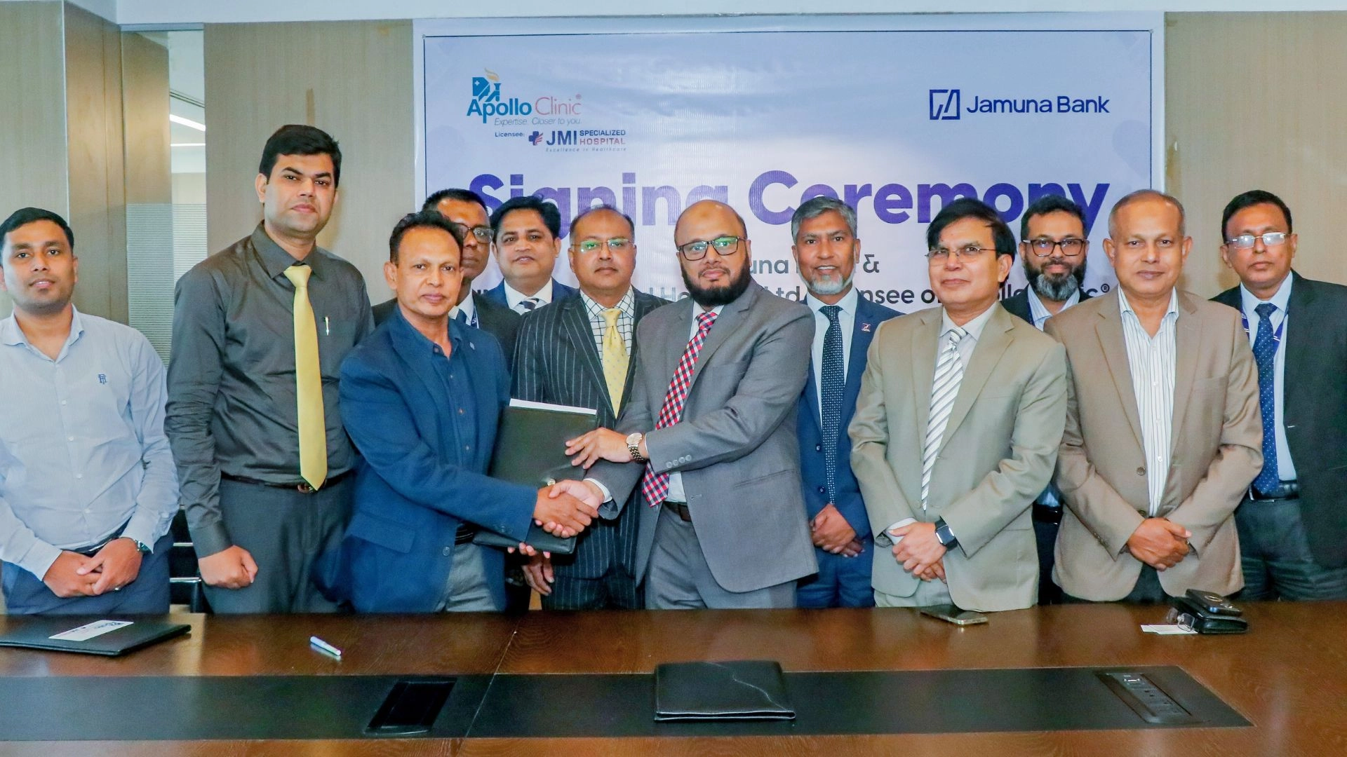 যমুনা ব্যাংক ও জেএমআই স্পেশালাইজড হাসপাতালের মধ্যে সমঝোতা চুক্তি