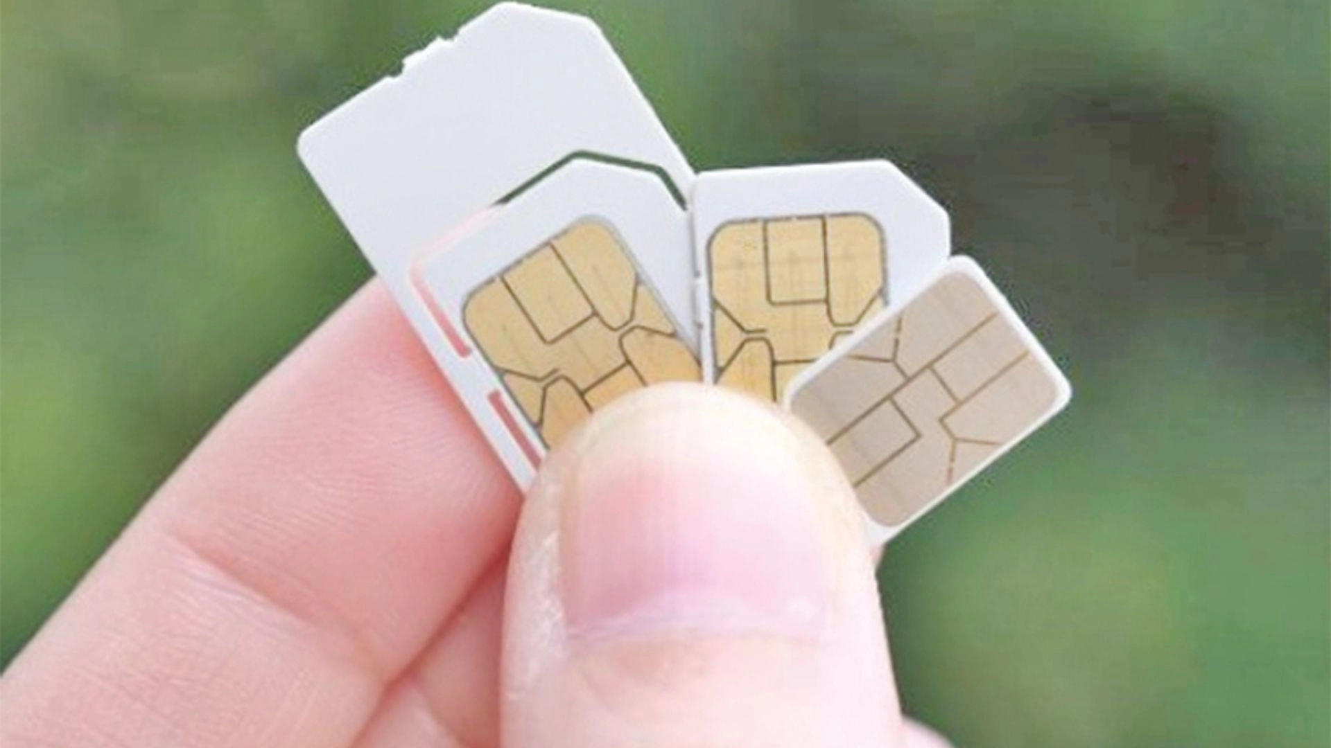 সিমকার্ডের  এক কোণা কাটা থাকে কেন?