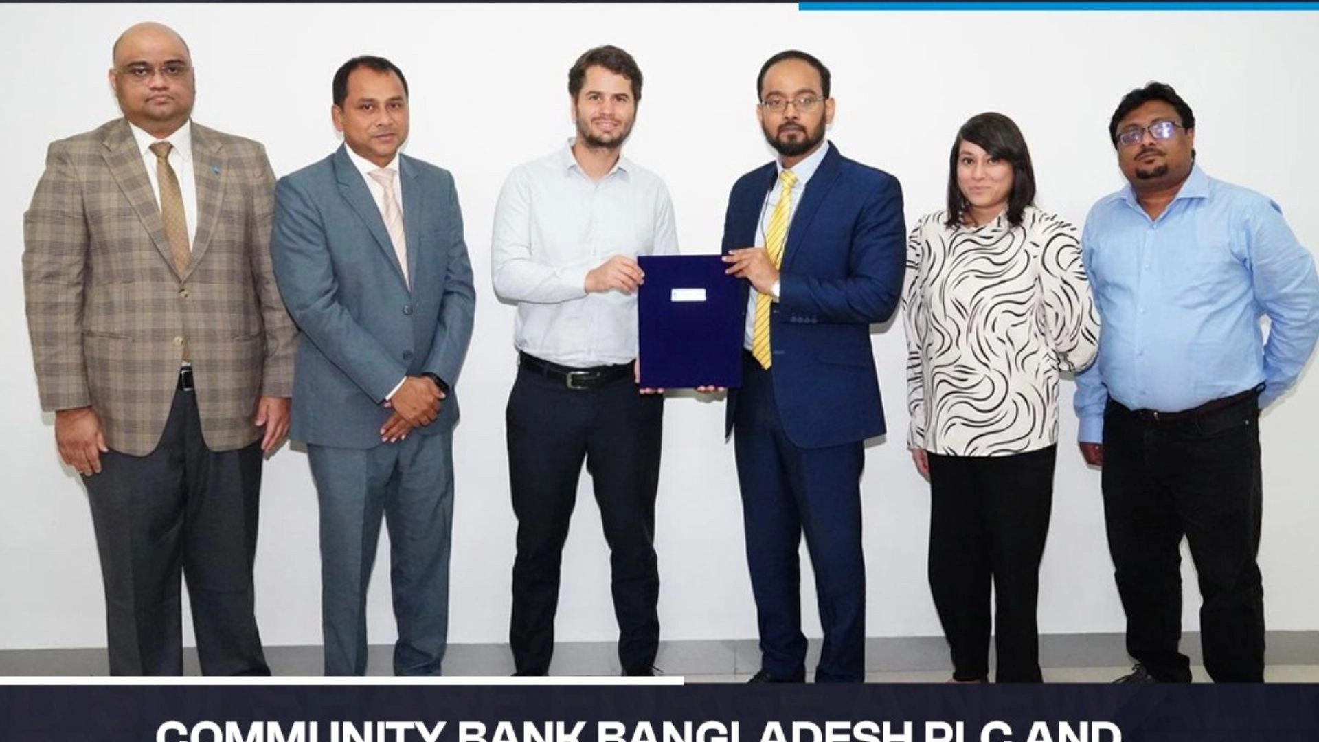 কমিউনিটি ব্যাংক ও সোলশেয়ারের মধ্যে পরিবহন খাতবিষয়ক কৌশলগত অংশীদারত্ব চুক্তি স্বাক্ষর