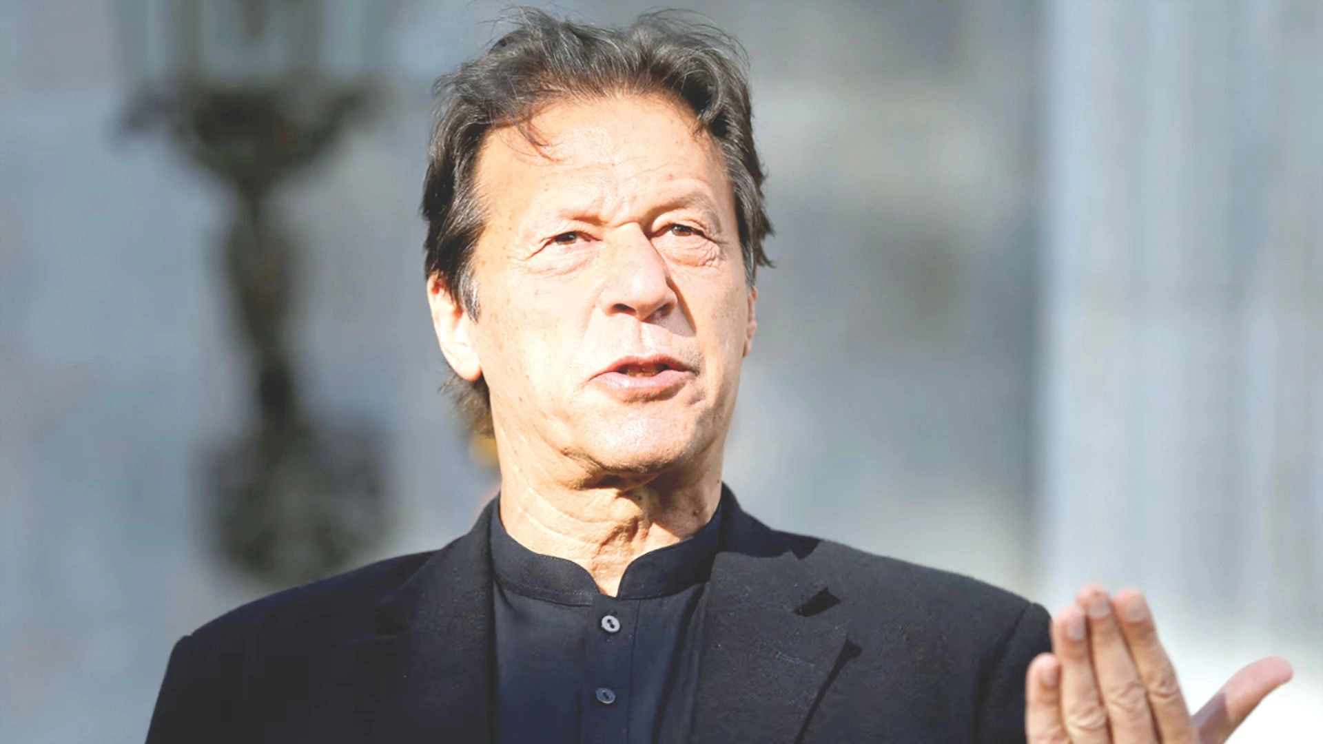 কারাবন্দি ইমরান খানের সঙ্গে সাক্ষাৎ নিষিদ্ধ করল পাকিস্তান সরকার