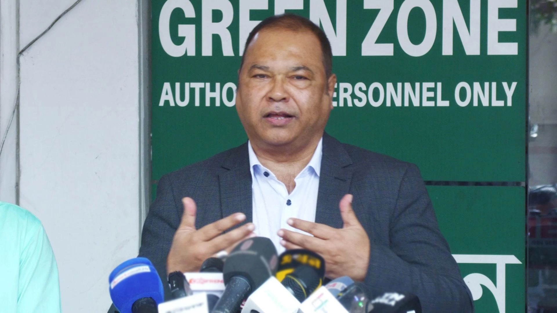 আলোচনা করেই দল গড়া হয়েছে, দাবি লিপুর