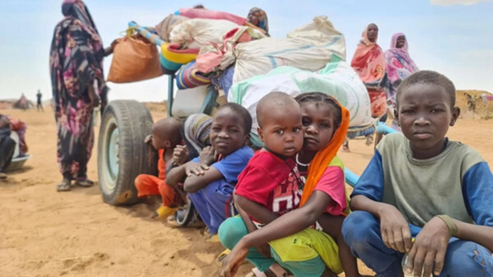 সুদানে সহিংসতা থেকে পালাতে গিয়ে পরিবার থেকে বিচ্ছিন্ন শত শত শিশু