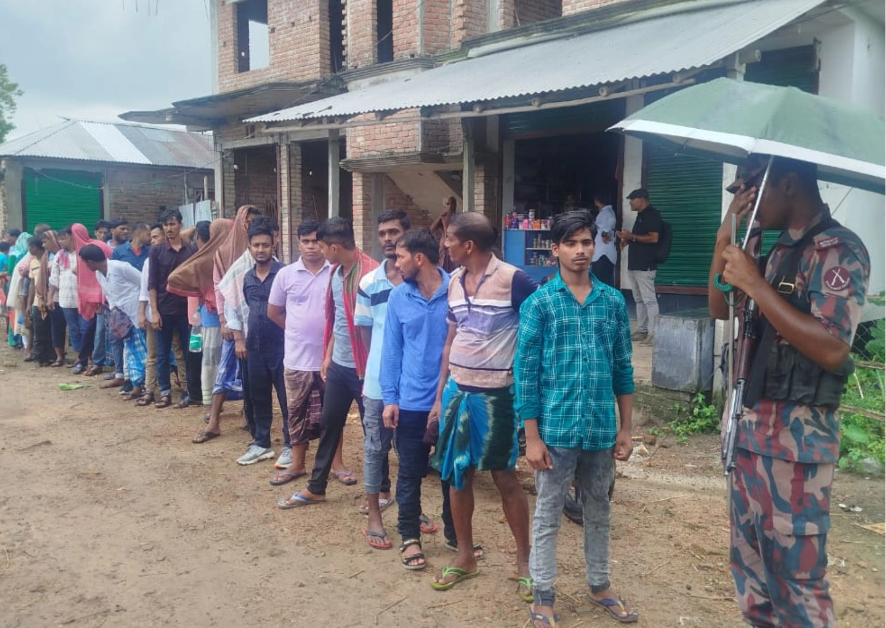 সীমান্ত দিয়ে ৩৯ জনকে ফেরত পাঠাল বিএসএফ