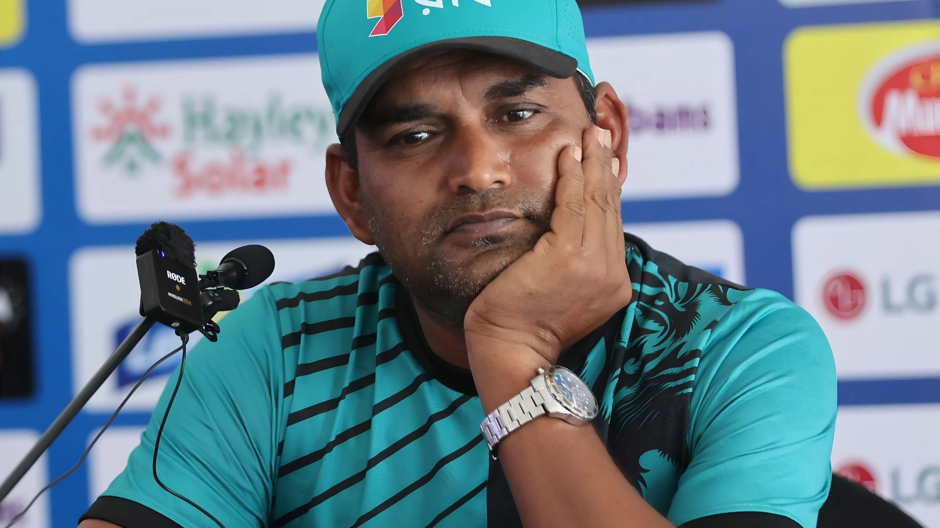 ক্ষোভেই পদত্যাগের সিদ্ধান্ত সালাউদ্দিনের!