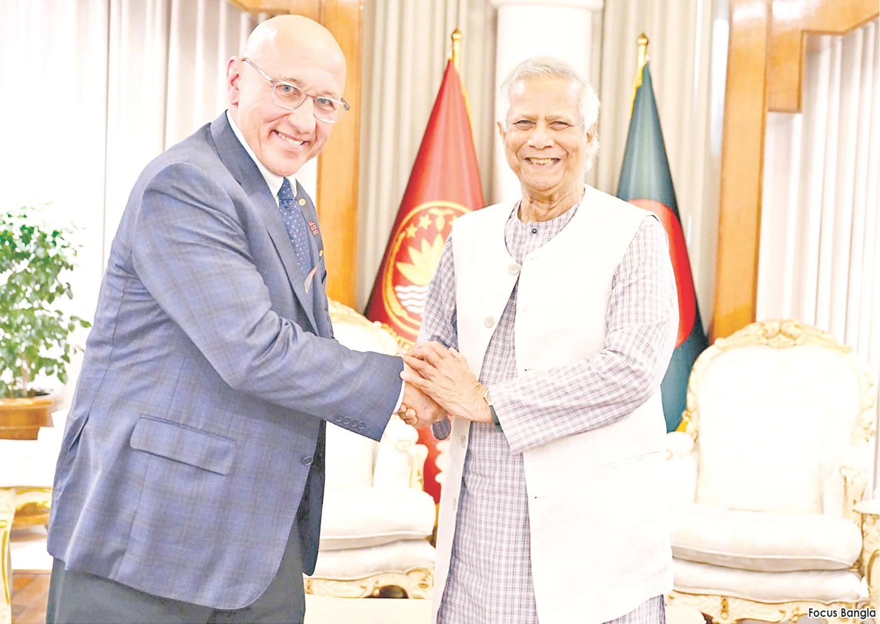 প্রধান উপদেষ্টার সঙ্গে জাতিসংঘের  মিয়ানমারবিষয়ক বিশেষ দূতের সাক্ষাৎ