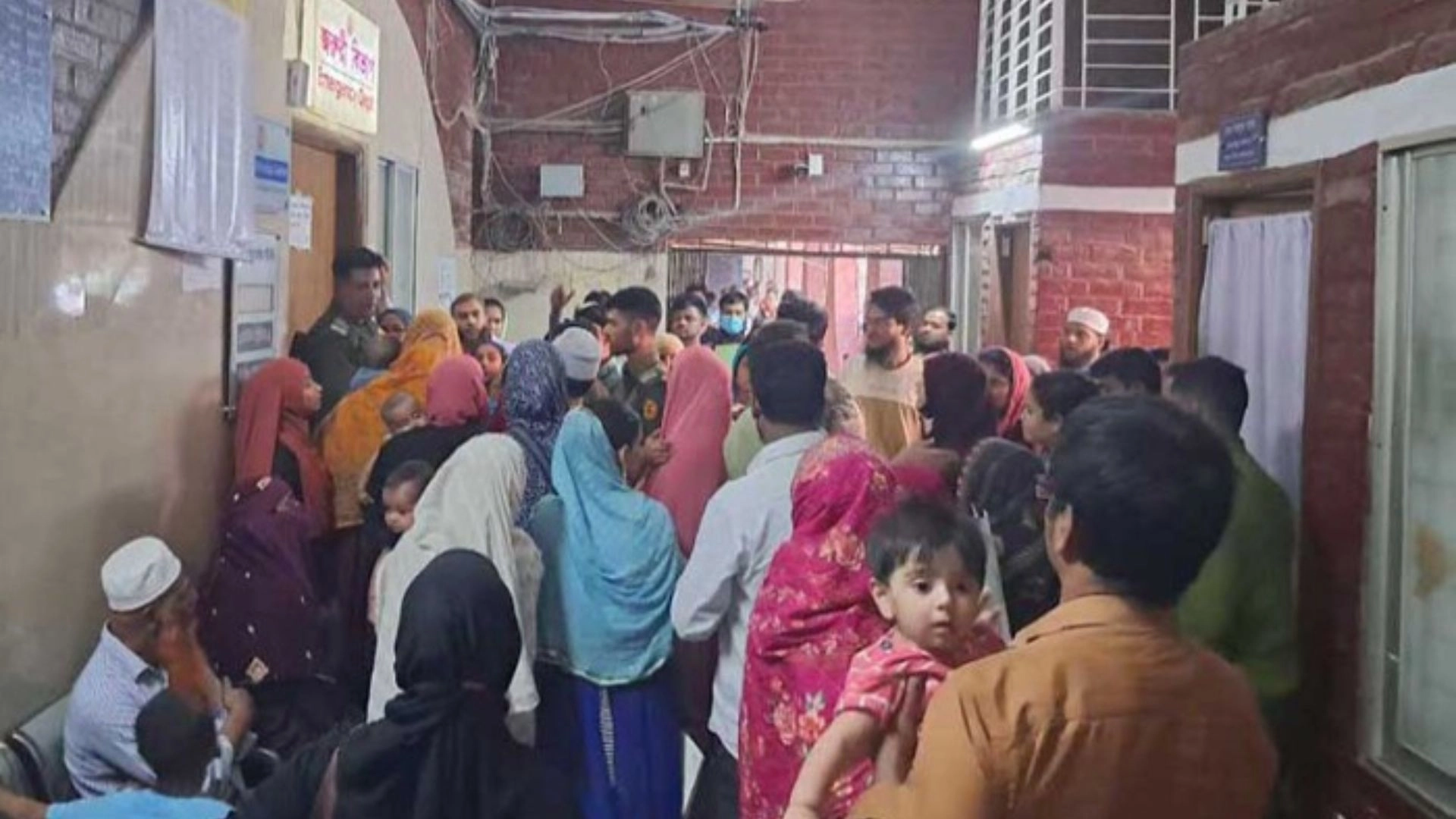 বাড়ছে সর্দি-জ্বরের প্রকোপ