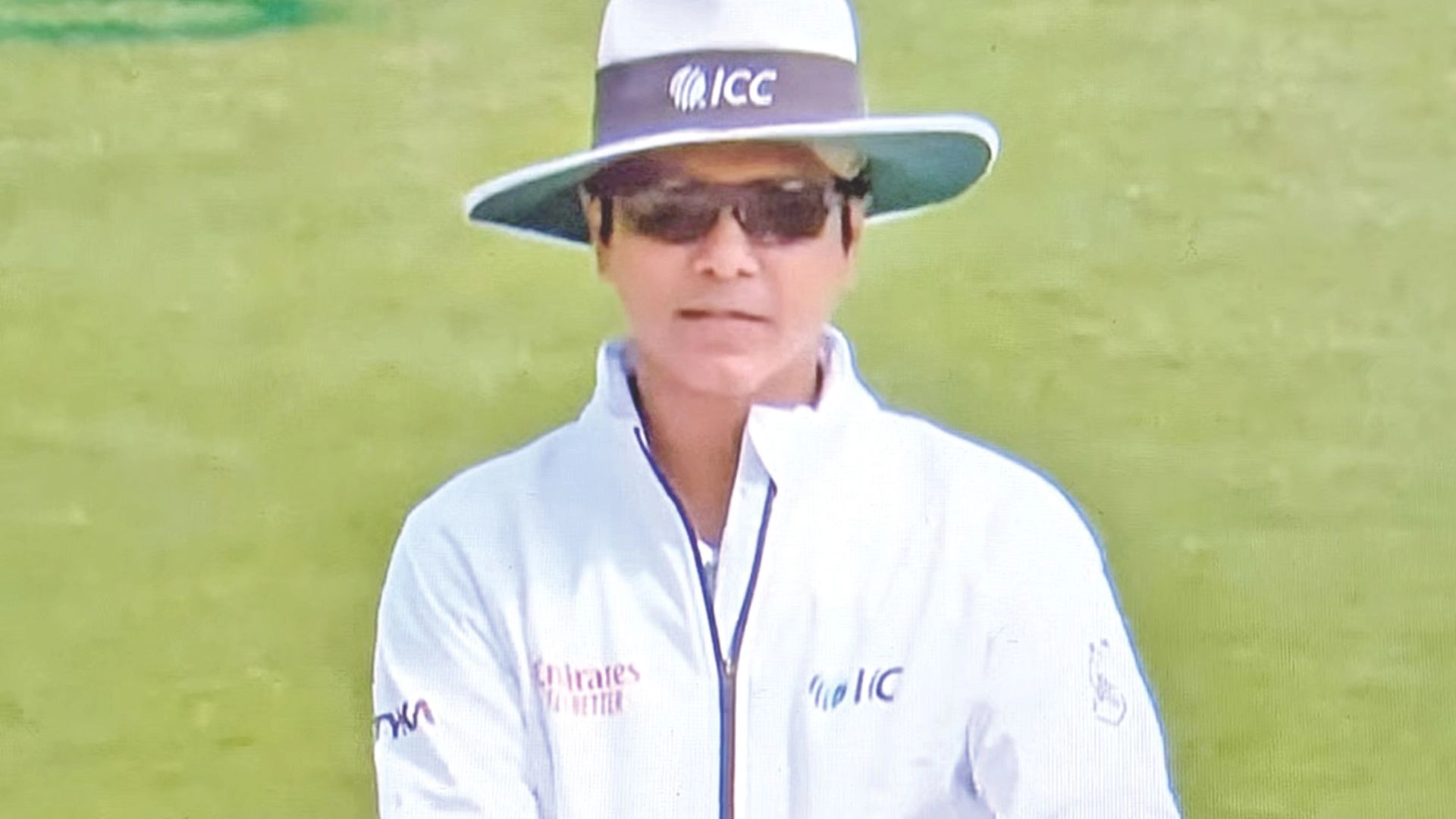 অ্যাশেজ সিরিজে বাংলাদেশি  আম্পায়ার শরফুদ্দৌলা