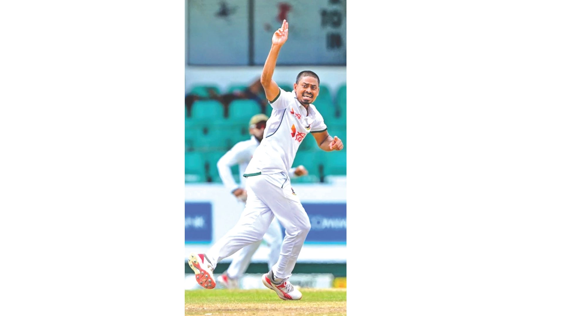 আইসিসির মাস সেরার লড়াইয়ে তাইজুল