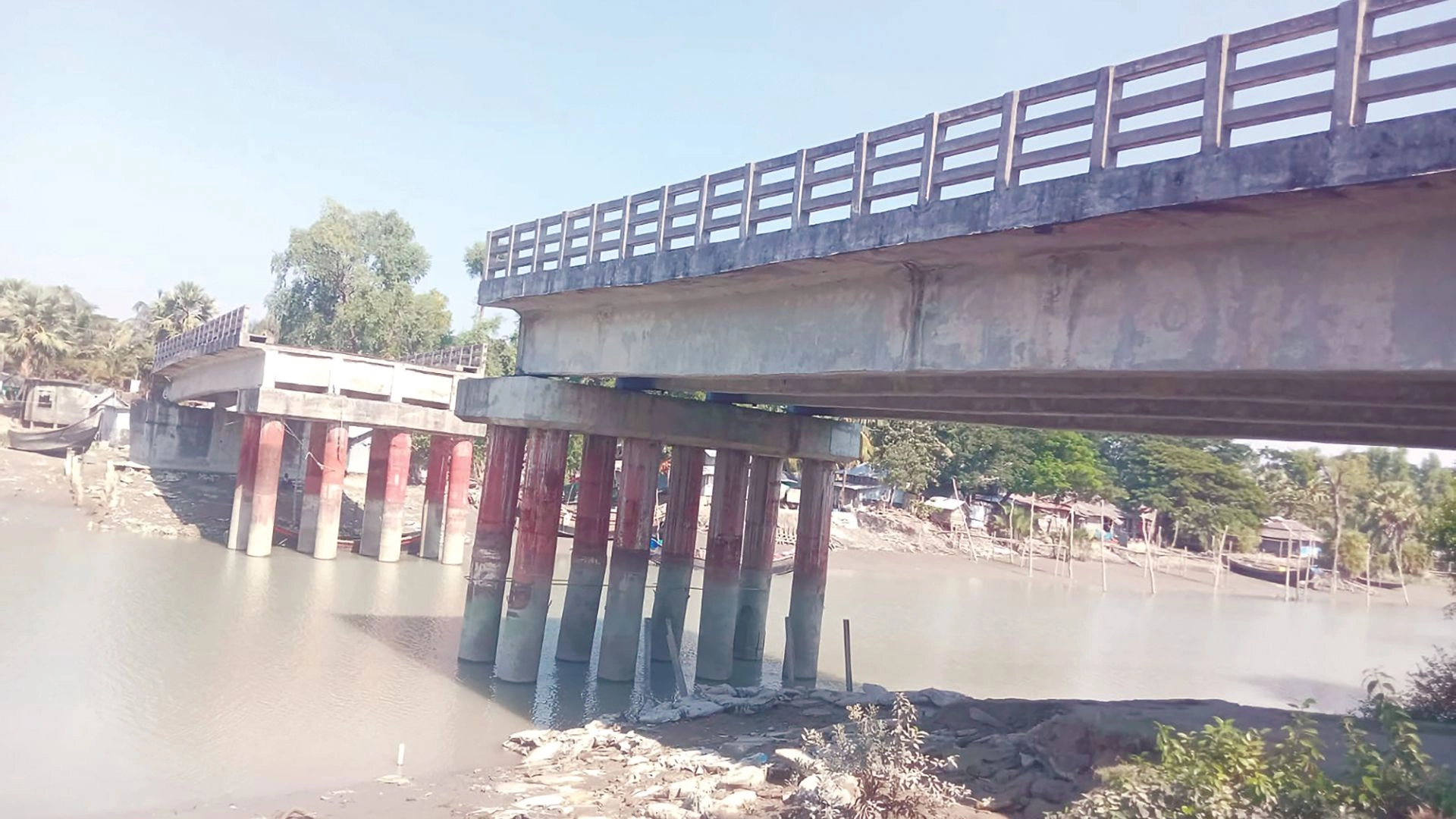 অচল ৭ কোটি টাকার সেতু