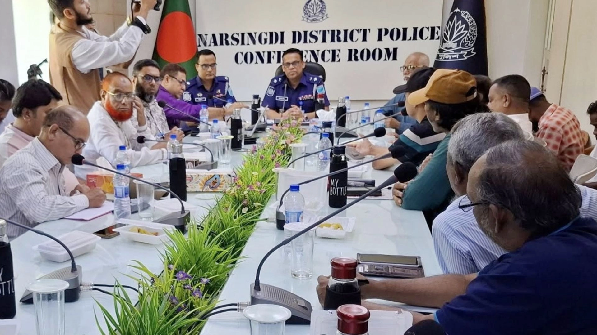 সাংবাদিকদের সাথে পুলিশ  সুপারের মতবিনিময় সভা