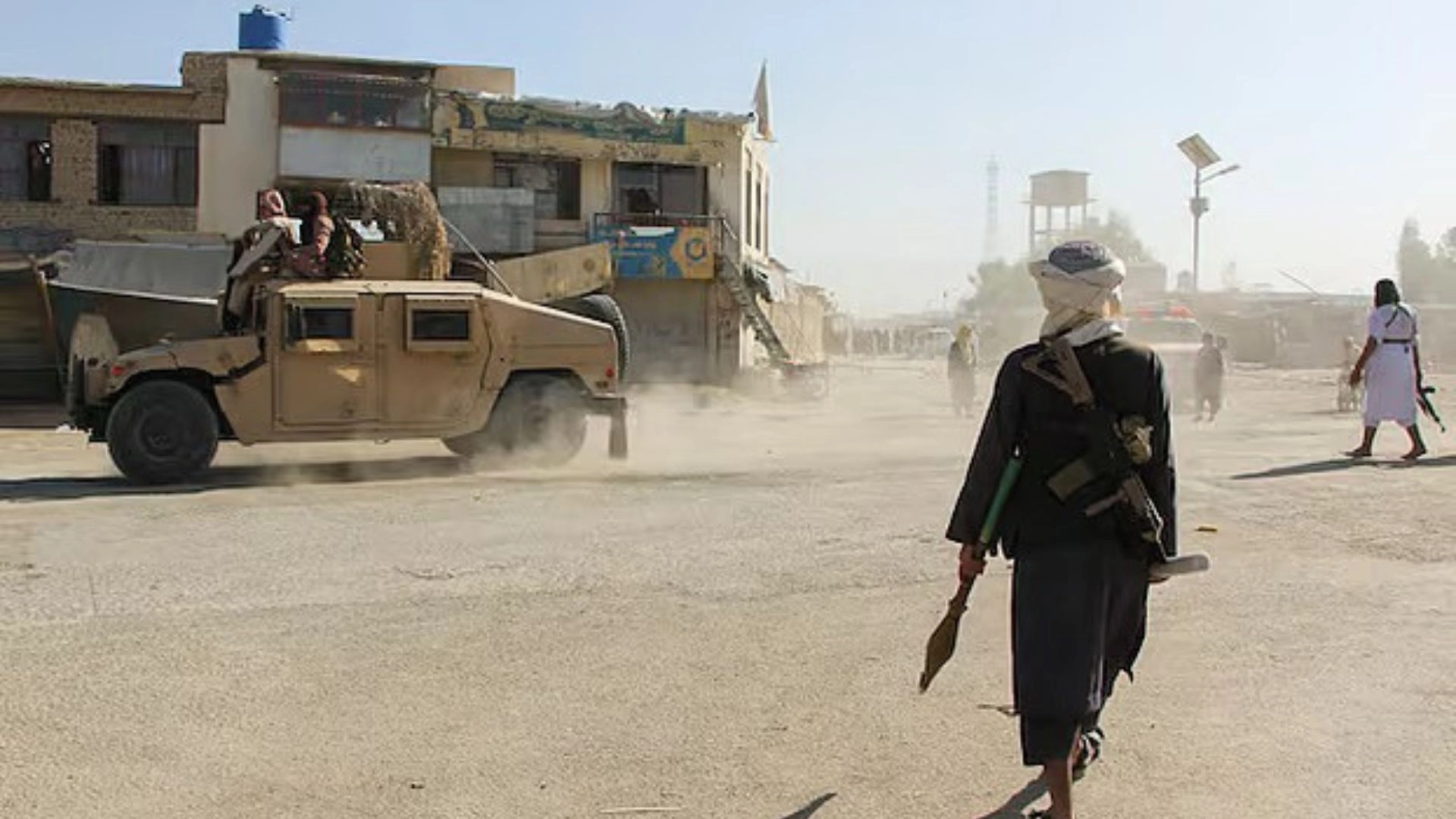 আফগানিস্তানকে ভারতের হাতের পুতুল বলল পাকিস্তান