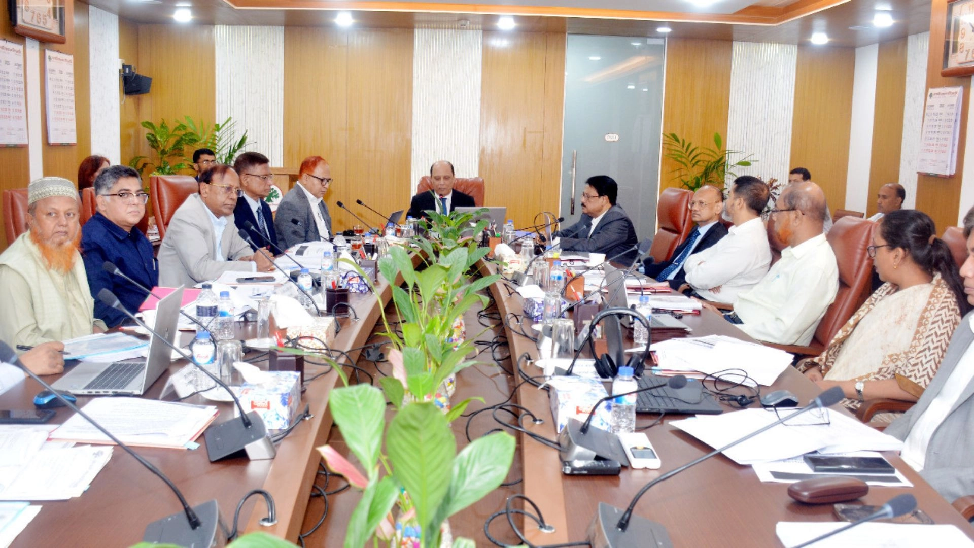 রূপালী ব্যাংকের পরিচালনা পর্ষদের সাথে সিনিয়র ম্যানেজমেন্ট টিমের সভা অনুষ্ঠিত