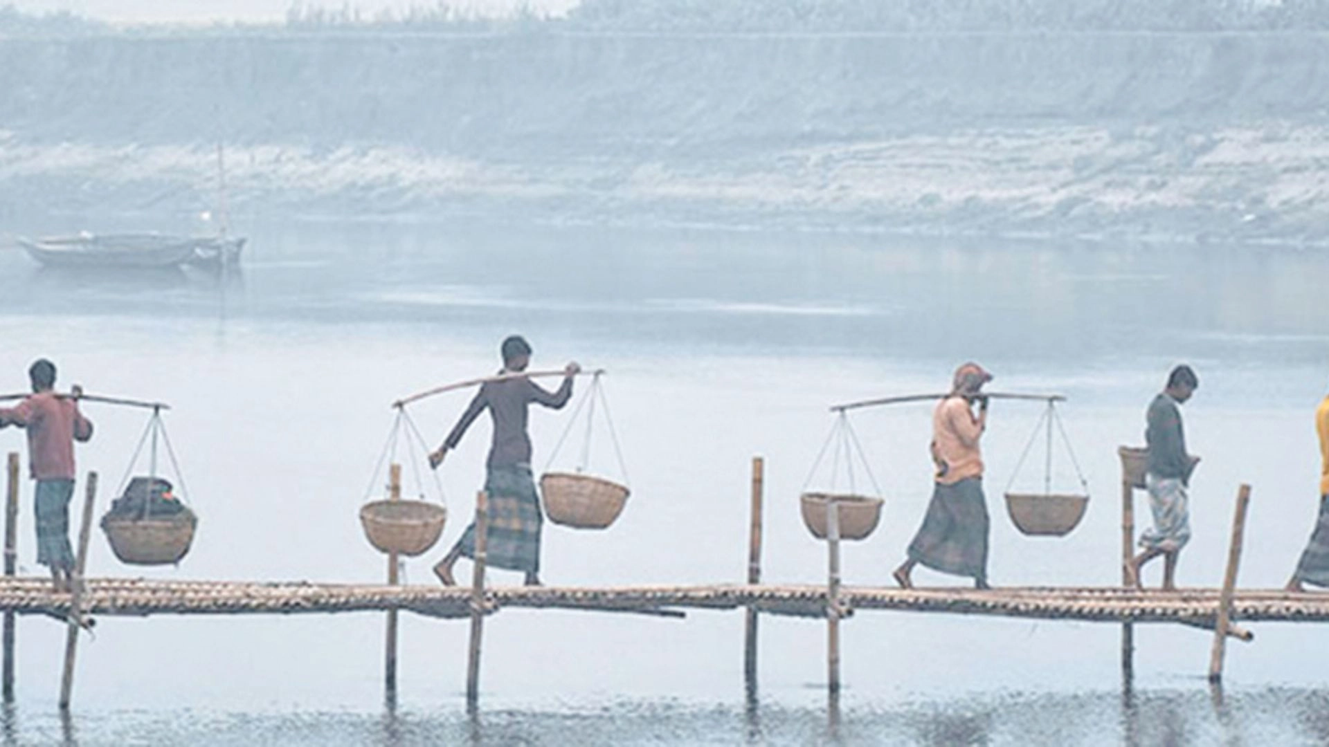 শীতের হাওয়া লাগুক গায়ে