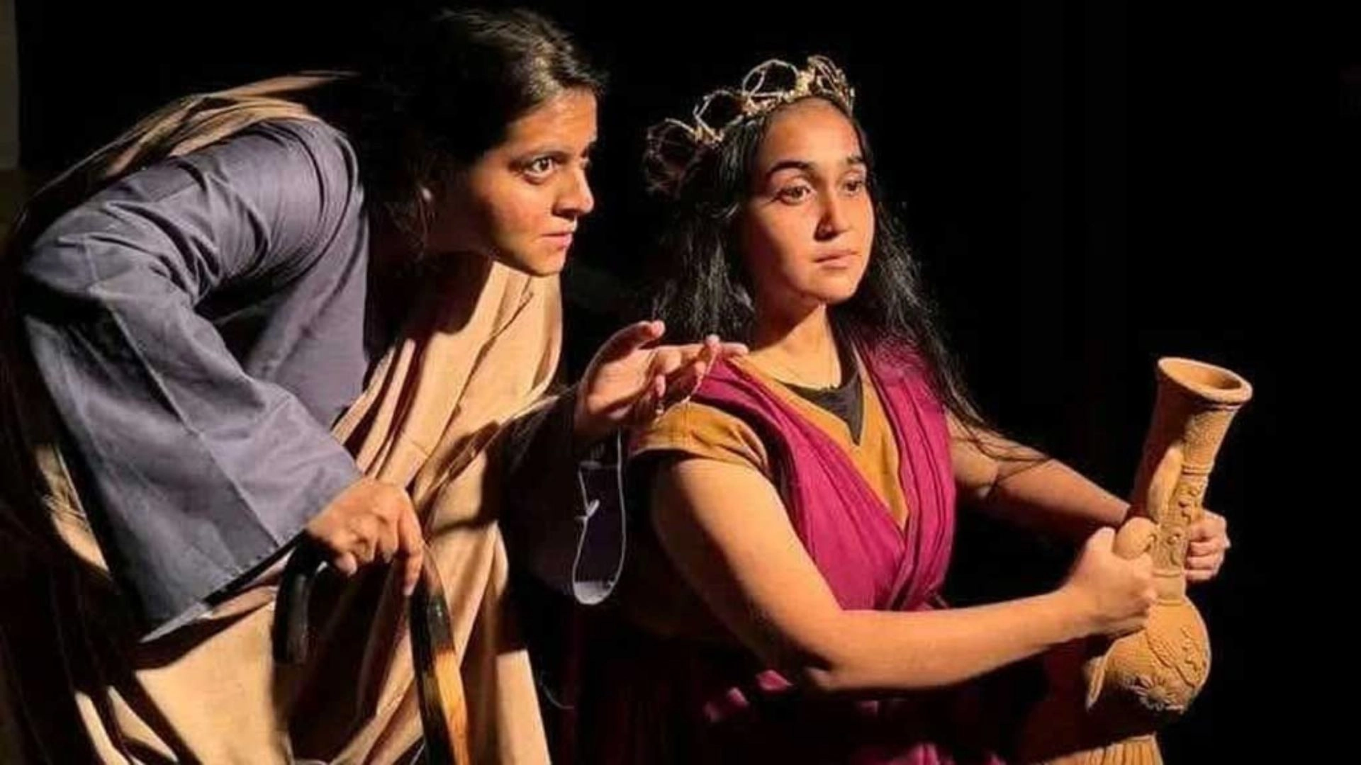 আজ ‘তর্পণ বাহকেরা’