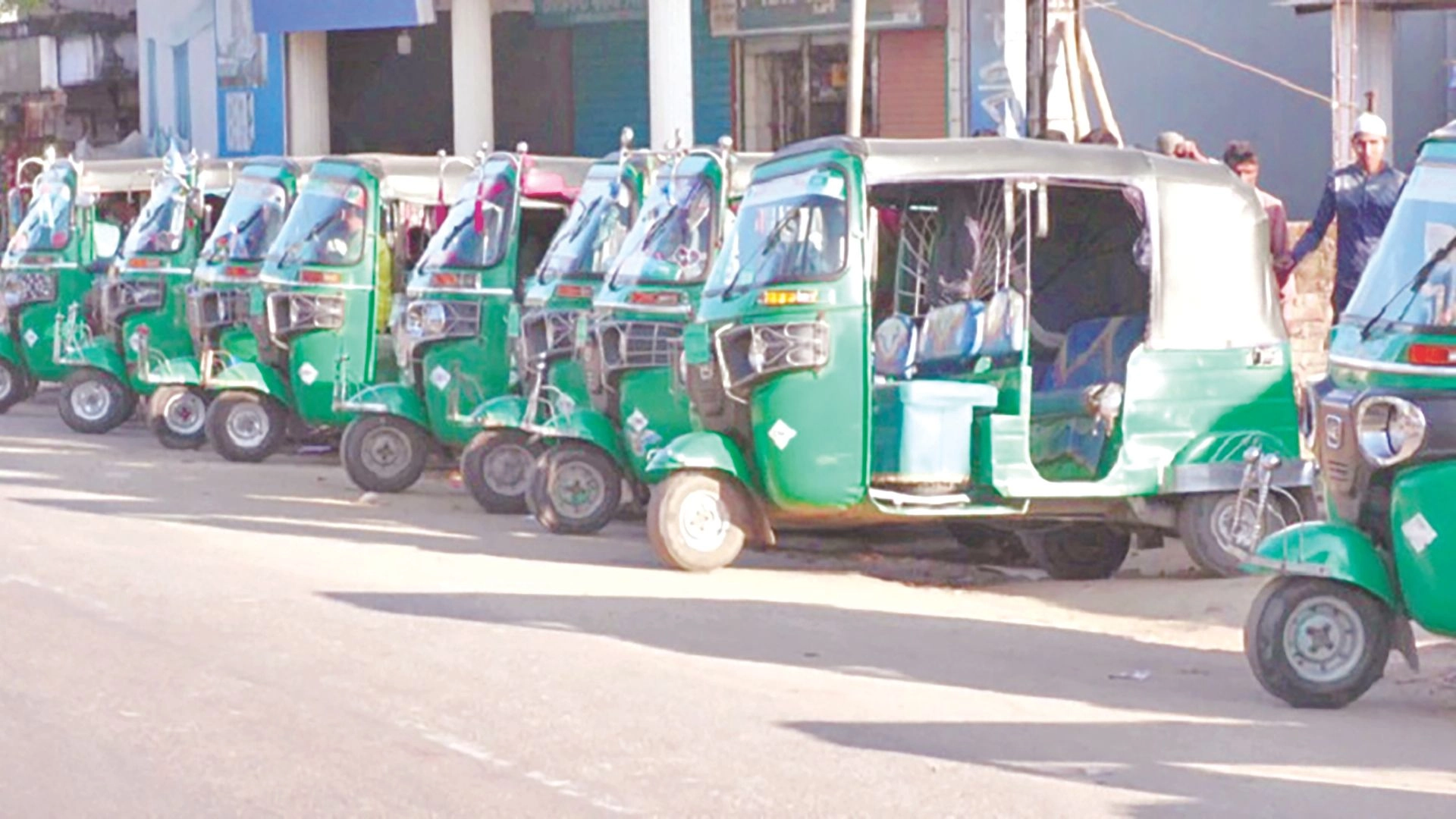 সিলেটে সিএনজি অটোরিকশায় ভাড়া নৈরাজ্য