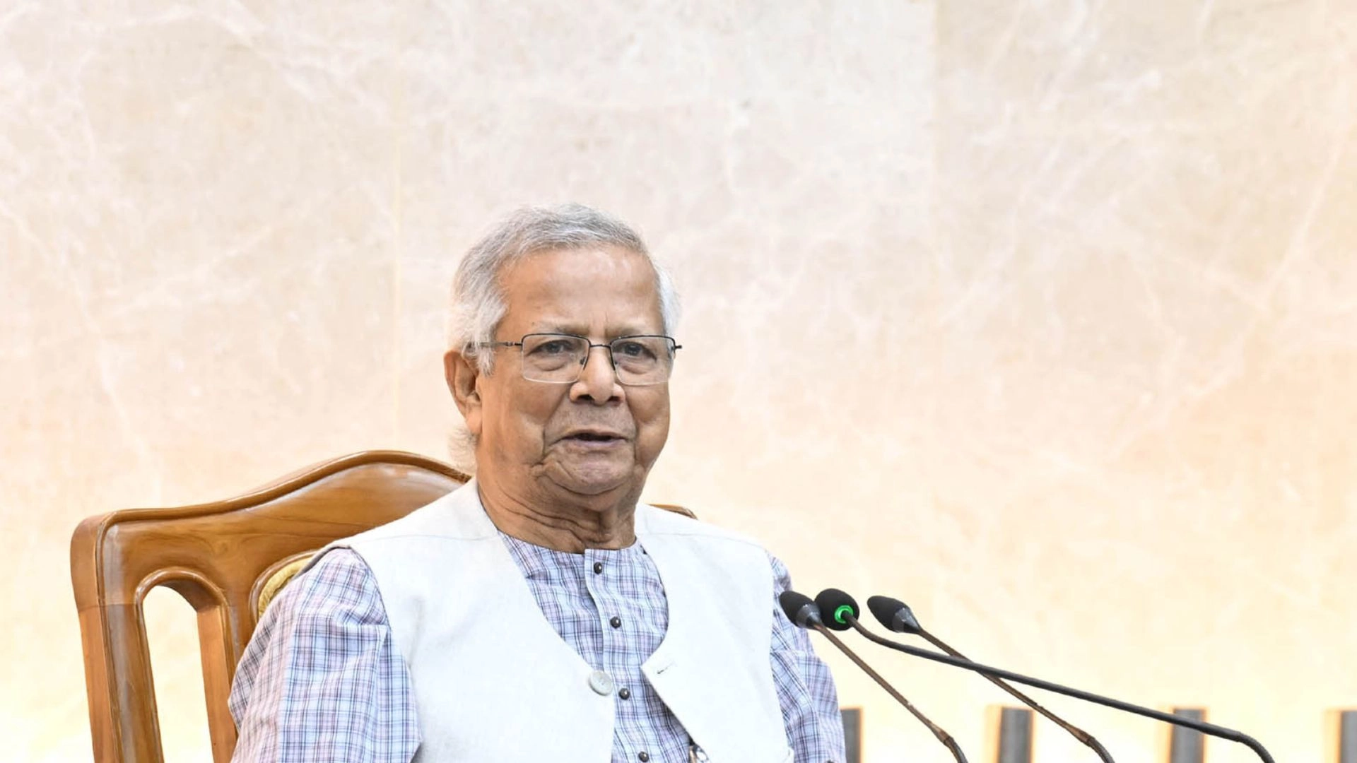 এবারের নির্বাচন  দেশ রক্ষার