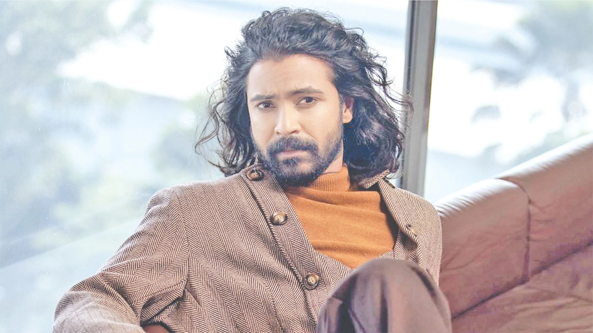 রফিক হয়ে ফিরছেন রাজ