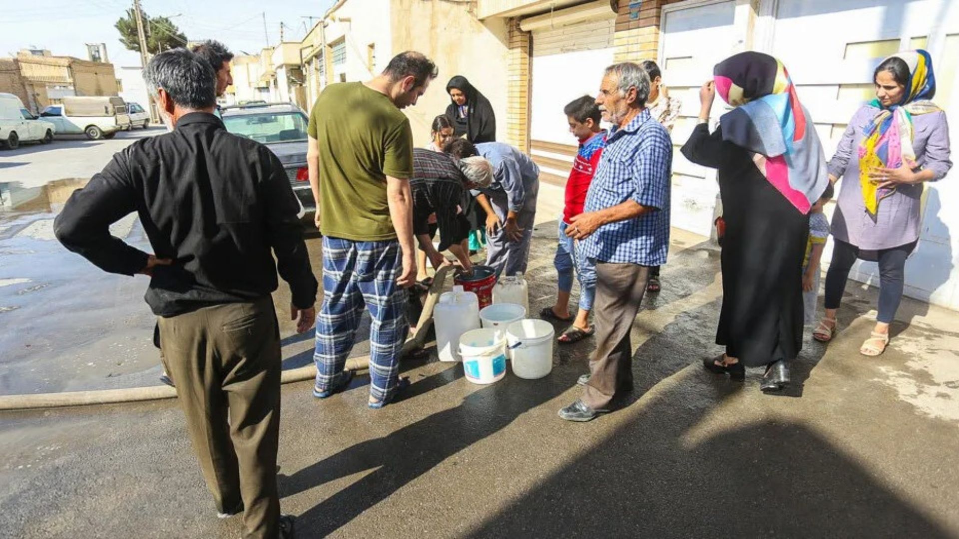 ভয়াবহ পানির সংকটের মুখে ইরান, লেগে যেতে পারে হাহাকার