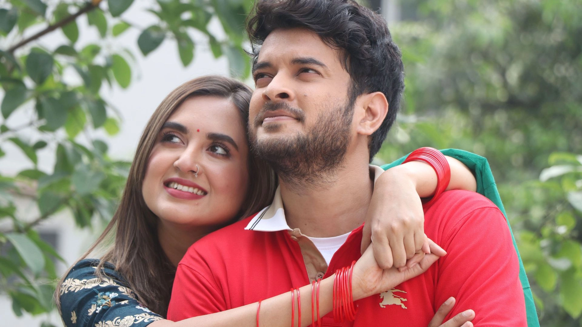এই শহরে মেঘেরা একা
