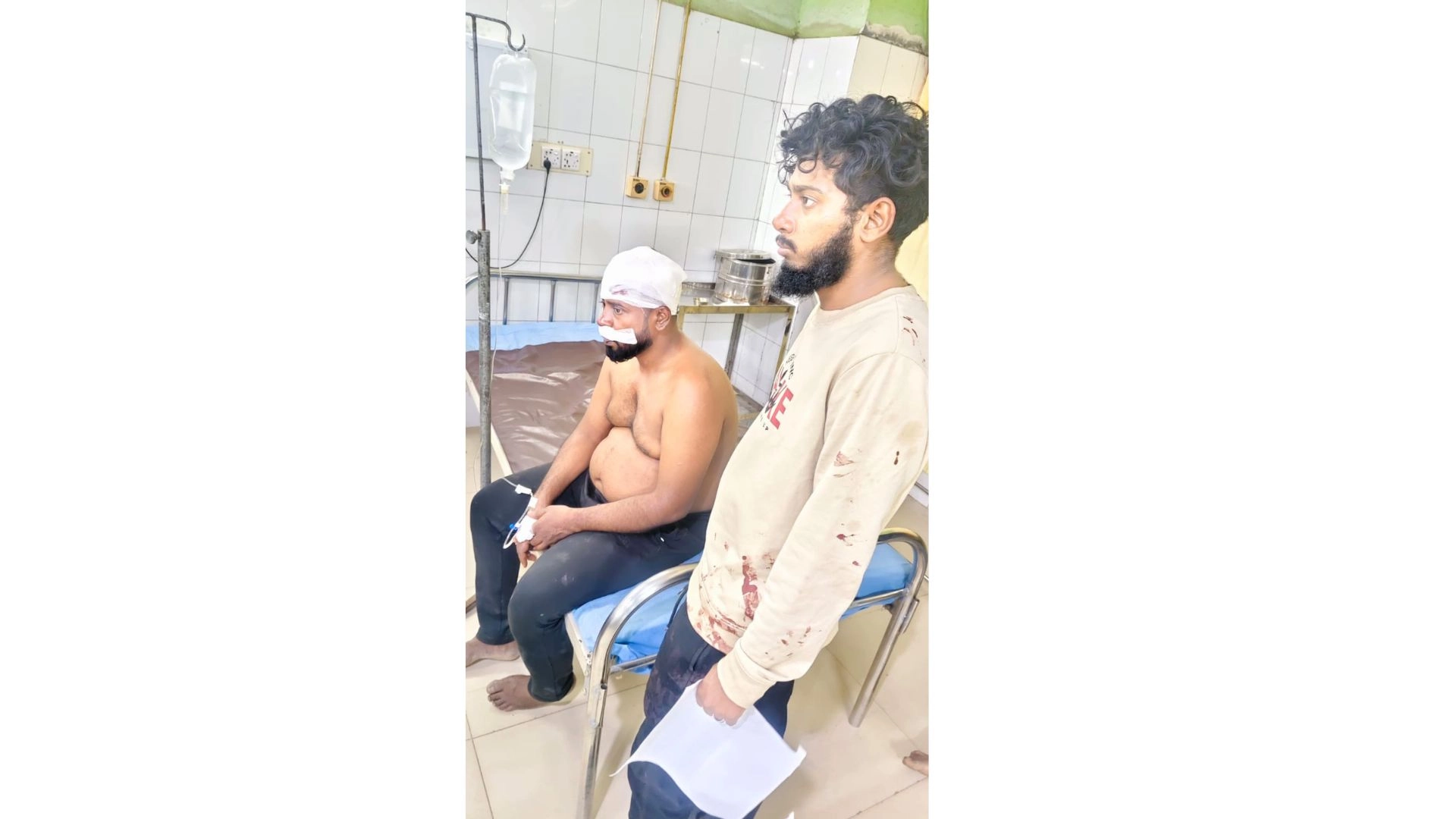 গরুর হাটের নিয়ন্ত্রণ নিতে  বিএনপি দুই গ্রুপের সংঘর্ষ