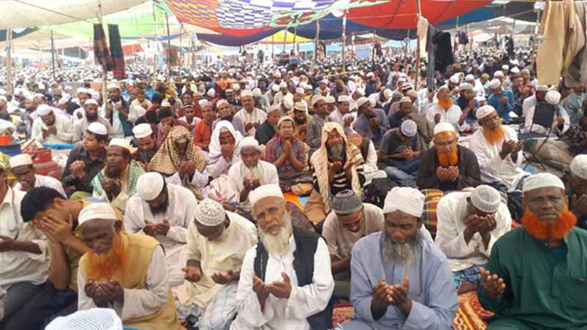 তুরাগ তীরে আখেরি মোনাজাতে  শেষ হলো জোড় ইজতেমা