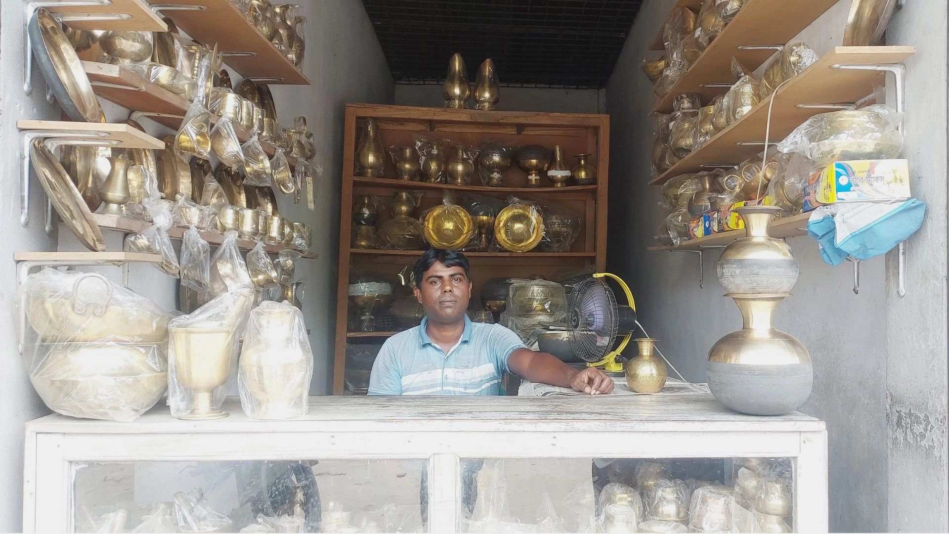 হারিয়ে যাচ্ছে বাংলার কাঁসাশিল্পের ঐতিহ্য