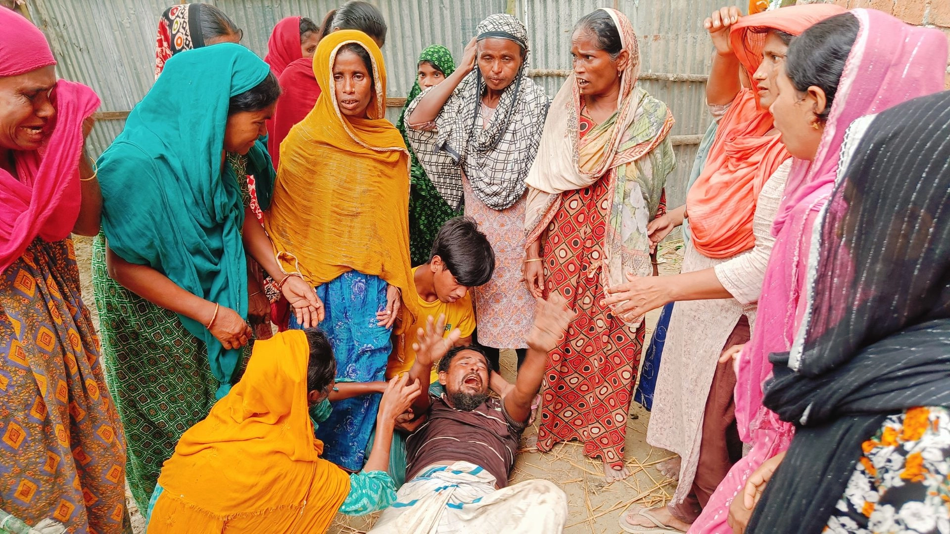 ব্যাটারি পুড়িয়ে পরিবেশের বারোটা