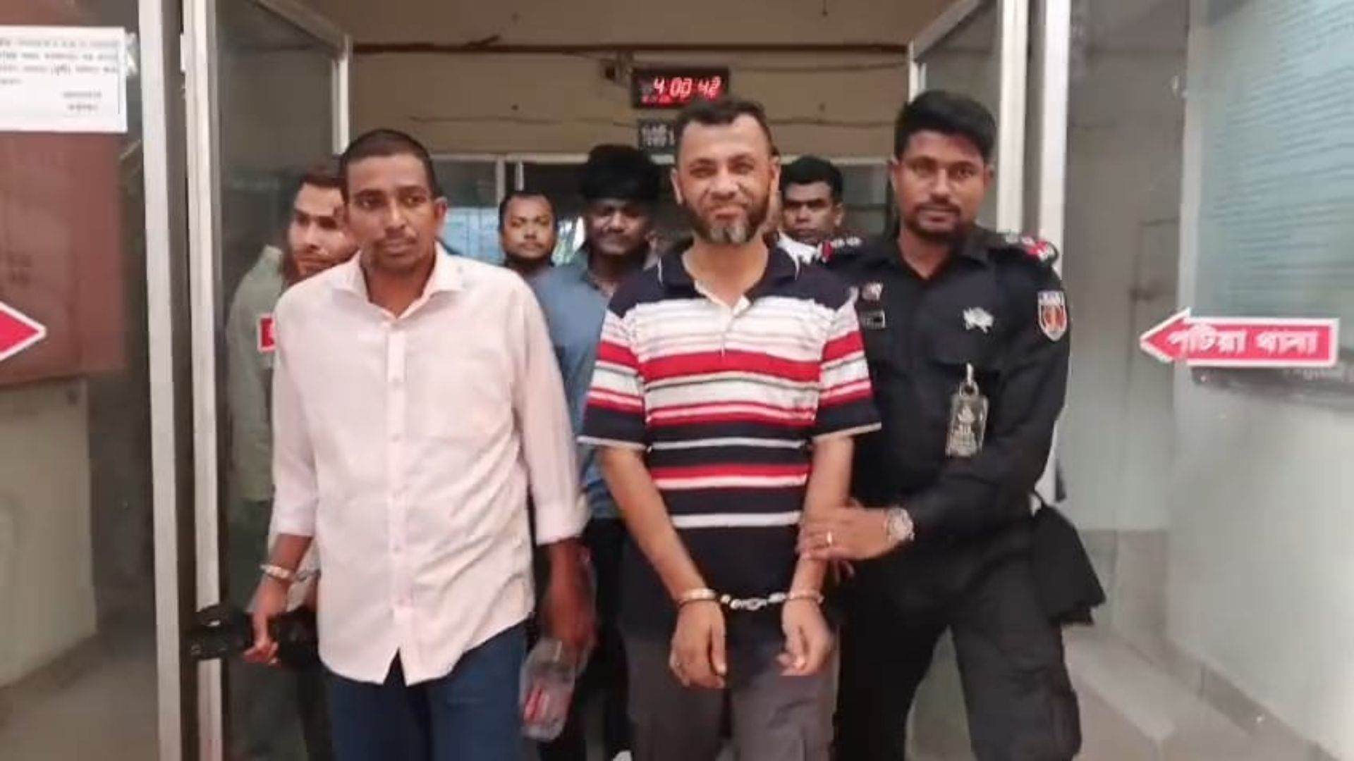 রনি ও ফারুক