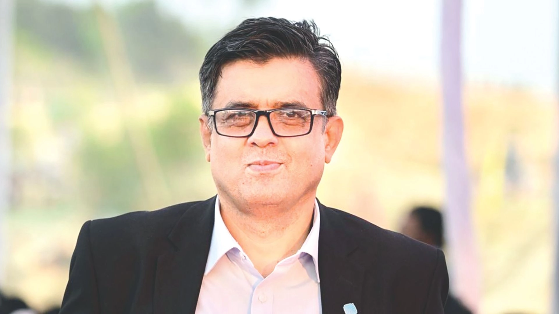 জলবায়ু সংকটের  গল্প বিশ্বে তুলে  ধরতে হবে