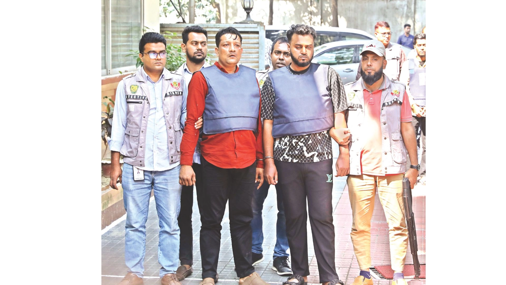 অন্তর্কোন্দলে ২ লাখ টাকায়  খুন করে ভাড়াটে খুনিরা