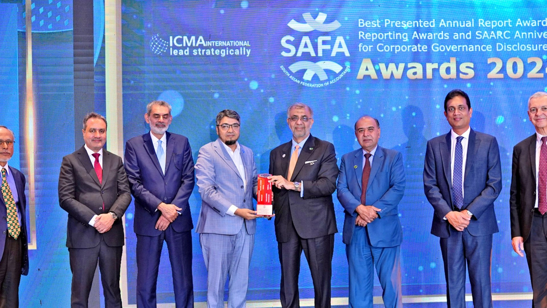 সাফা থেকে ব্রোঞ্জ পুরস্কার অর্জন করল শাহ্জালাল ইসলামী ব্যাংক পিএলসি