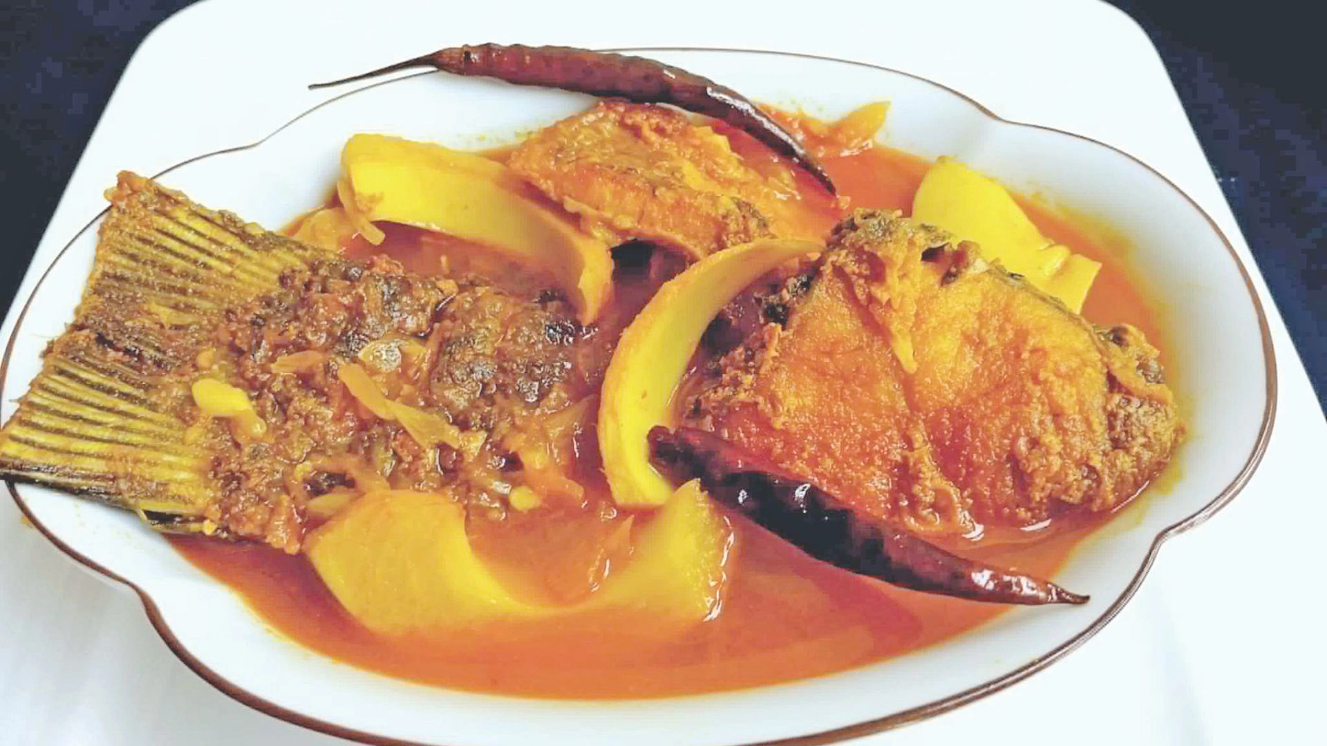 চালতা রুইয়ের টক ঝোল