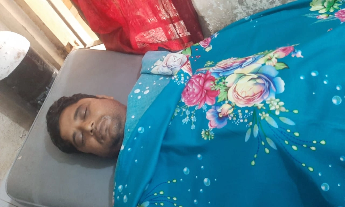 পূর্ব বিরোধের জের ধরে দু’পক্ষের সংঘর্ষে একজন নিহত হয়। ছবি- রূপালী বাংলাদেশ