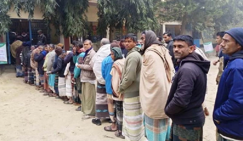 রাজশাহীতে উৎসবমুখর পরিবেশে চলছে ভোটগ্রহণ