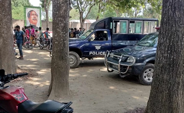 পিএম কলেজের অধ্যক্ষের কার্যালয় ভাংচুর । ছবি: রূপালী বাংলাদেশ