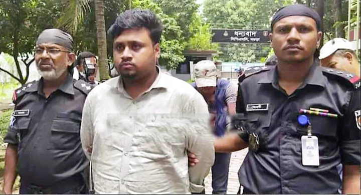 আসামী ক্যাশিয়ার সুজন রহমান। ছবি: রূপালী বাংলাদেশ