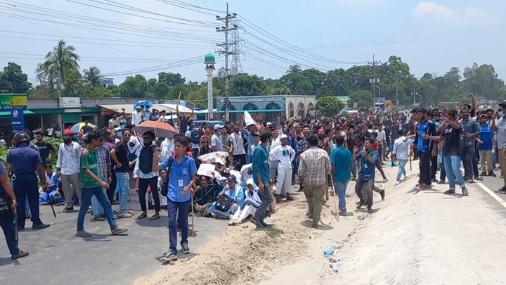 ছবি: রূপালী বাংলাদেশ
